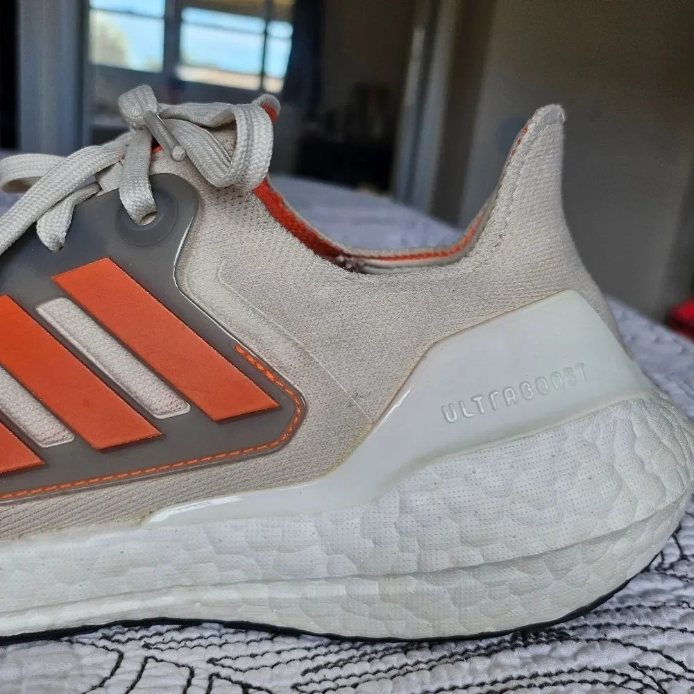 VGUC Adidas Ultra-boost 22 Aluminum Impact Orange Cream Men 8